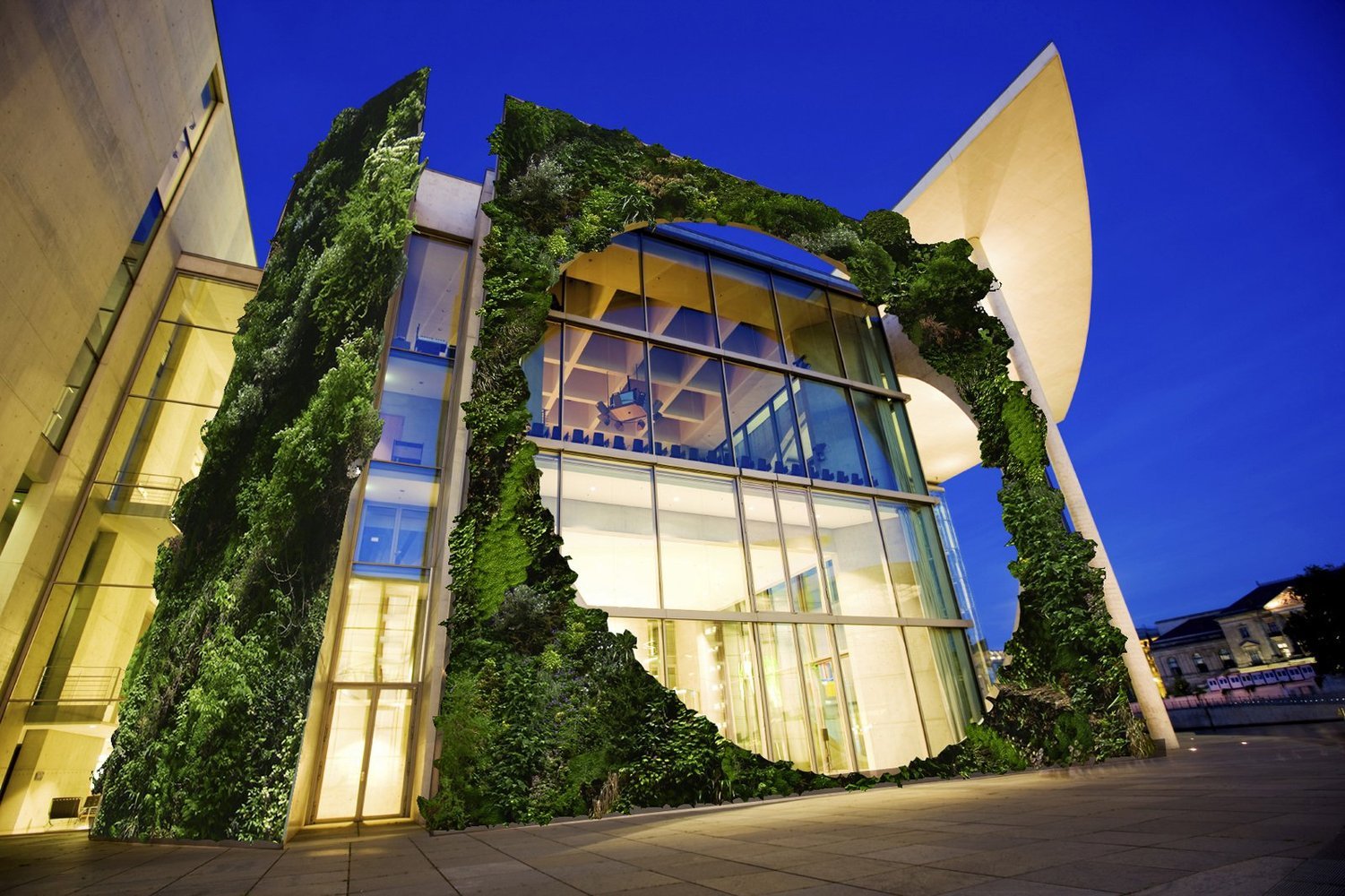 02 green wall architecture vancouver living wall