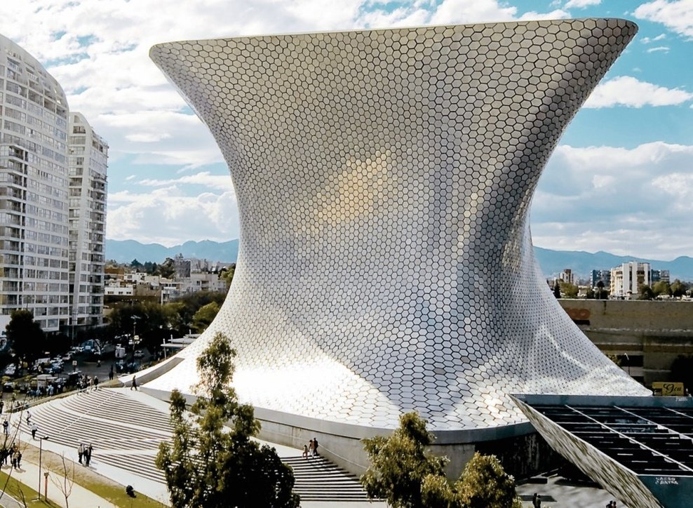 52954234e8e44ed12600001a_museo-soumaya-fr-ee-fernando-romero-enterprise_01_soumaya_image_by_raul_soria_01-1000x733_1