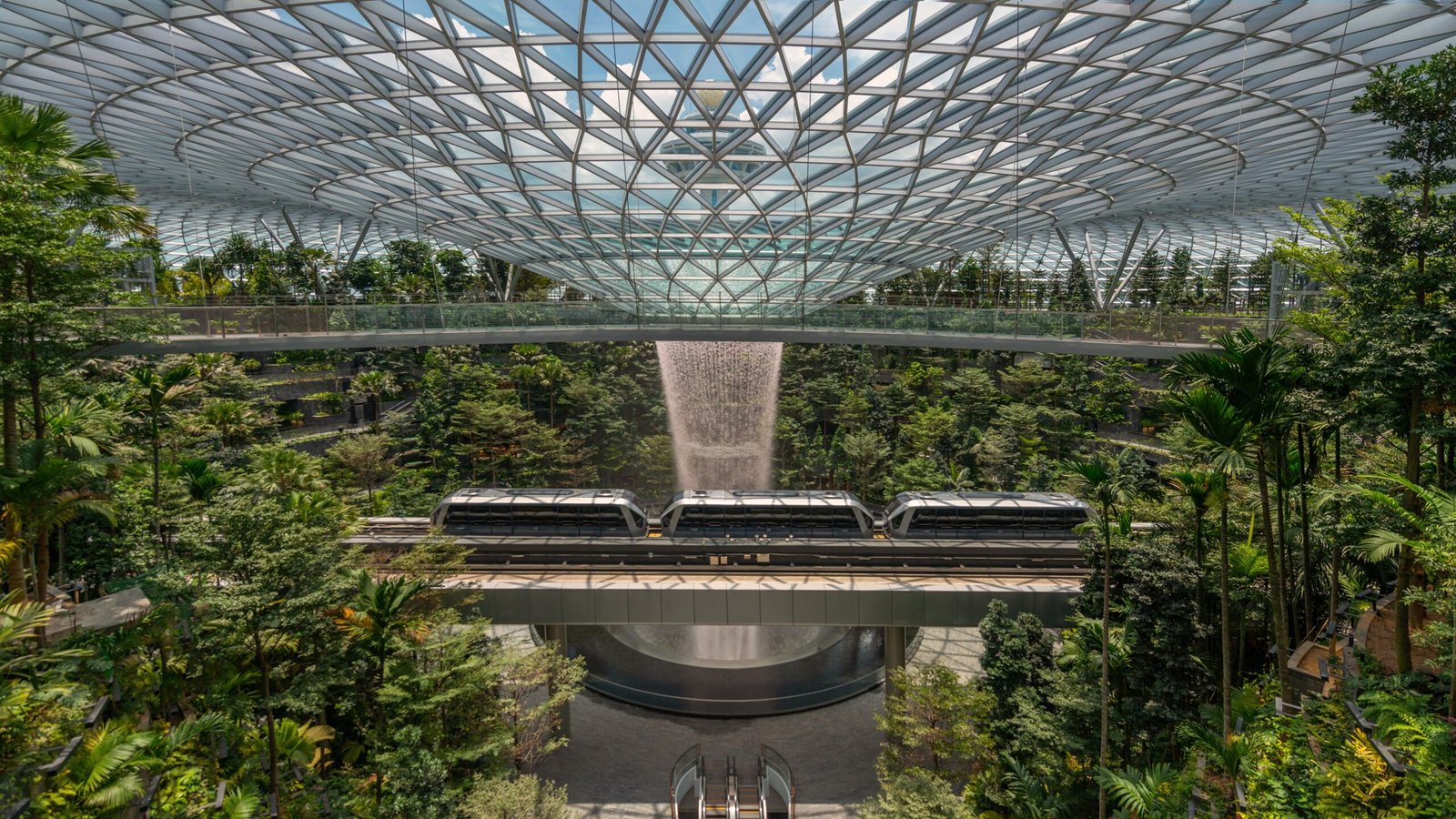 Connecting Buildings to Nature: Biophilic Architecture