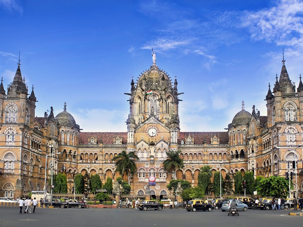 The Bombay that's Nestled in Mumbai - BLARROW - Innovating the Digital Future Chhatrapati Shivaji Terminus 04